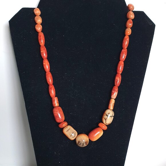 Exquisite Vintage/Antique Natural Red Coral Bead Necklace – 335 Carats - Picture 3 of 11